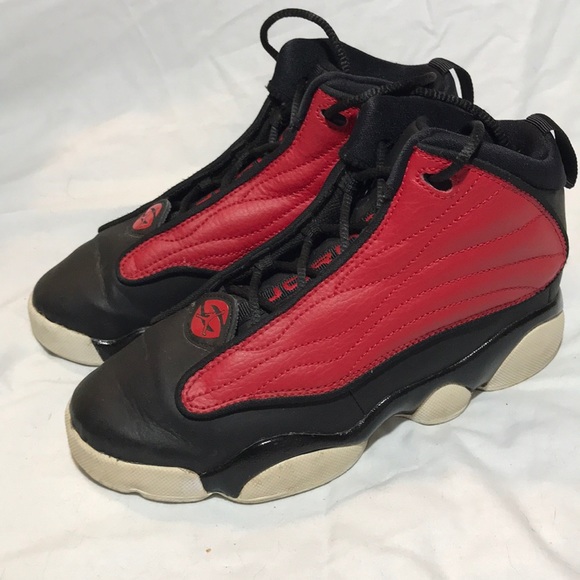 Jordan Pro Strong basketball shoes - Picture 3 of 8